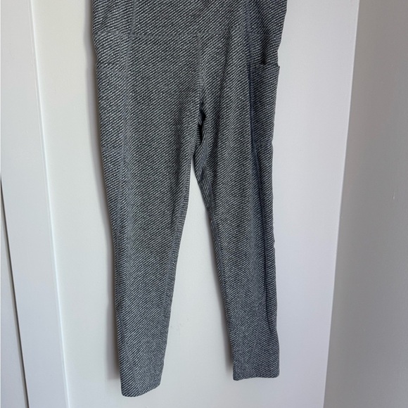 Champion Black and White Patterned leggings - Picture 1 of 4